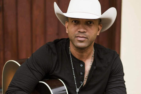 Coffey Anderson Net Worth